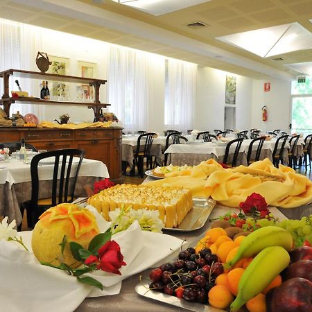 Hotel Terme Monticelli Terme Kültér fotó